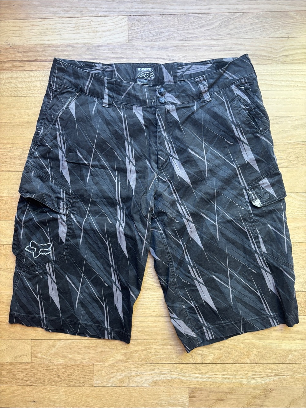 Fox Racing Men's Size 36 Sergeant Shorts Camo Black Gray MTB Trail Riding